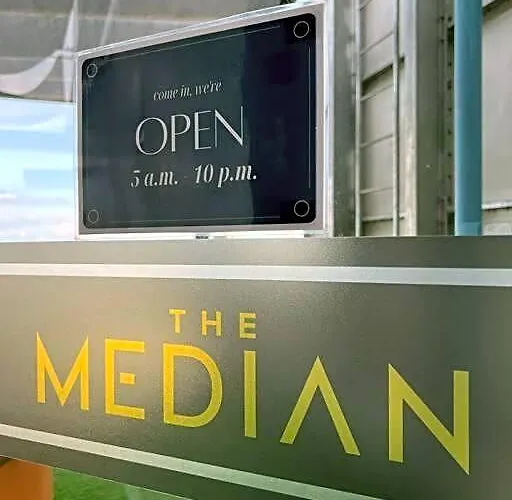 Cebusurestay - The Median